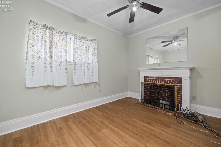 906 Decatur Street, Sandusky, 44870, 6 Bedroom Bedrooms, ,2 BathroomBathrooms,Residential,For Sale,Decatur,20264200