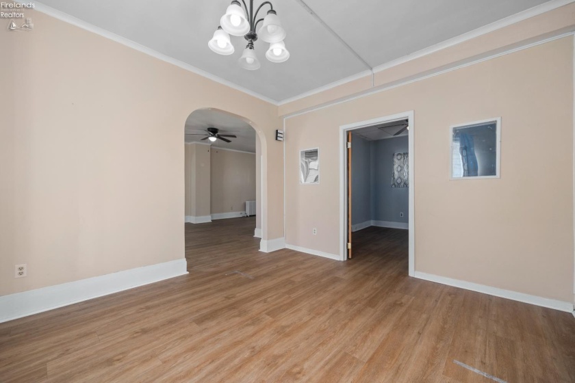906 Decatur Street, Sandusky, 44870, 6 Bedroom Bedrooms, ,2 BathroomBathrooms,Residential,For Sale,Decatur,20264200