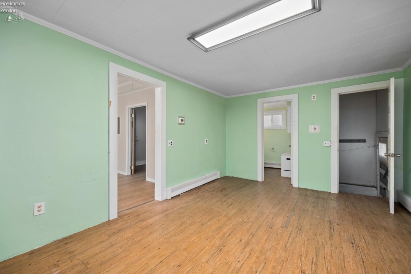 906 Decatur Street, Sandusky, 44870, 6 Bedroom Bedrooms, ,2 BathroomBathrooms,Residential,For Sale,Decatur,20264200