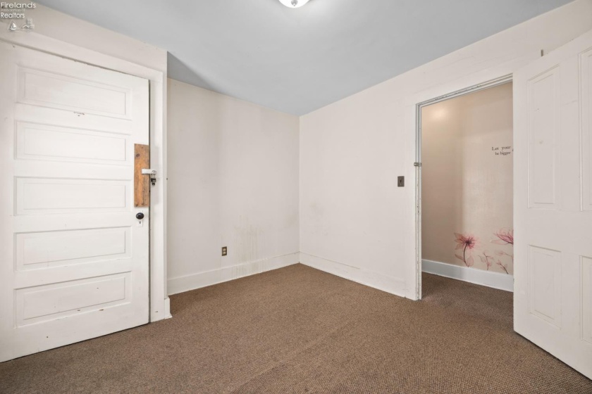906 Decatur Street, Sandusky, 44870, 6 Bedroom Bedrooms, ,2 BathroomBathrooms,Residential,For Sale,Decatur,20264200