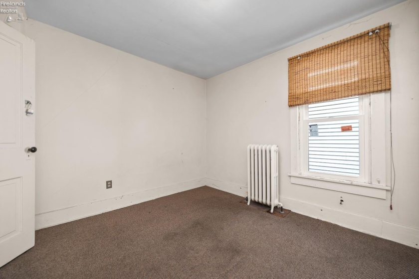 906 Decatur Street, Sandusky, 44870, 6 Bedroom Bedrooms, ,2 BathroomBathrooms,Residential,For Sale,Decatur,20264200