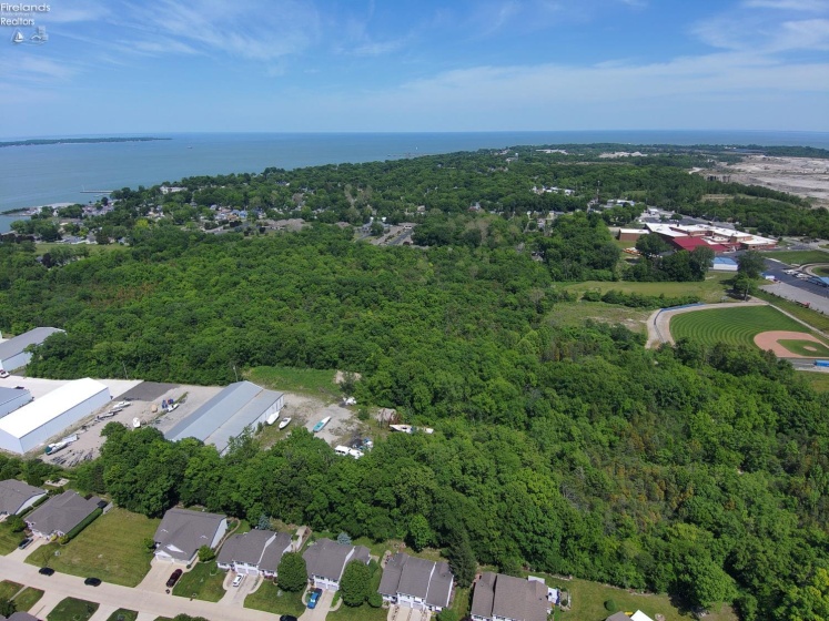 342 Lighthouse Oval Drive, Marblehead, 43452, 2 Bedroom Bedrooms, ,2 BathroomBathrooms,Residential,For Sale,Lighthouse Oval,20264057