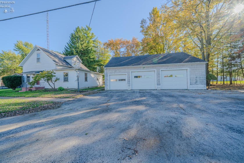 121 Broad Street, Oak Harbor, 43449, 3 Bedroom Bedrooms, ,1 BathroomBathrooms,Residential,For Sale,Broad,20264293