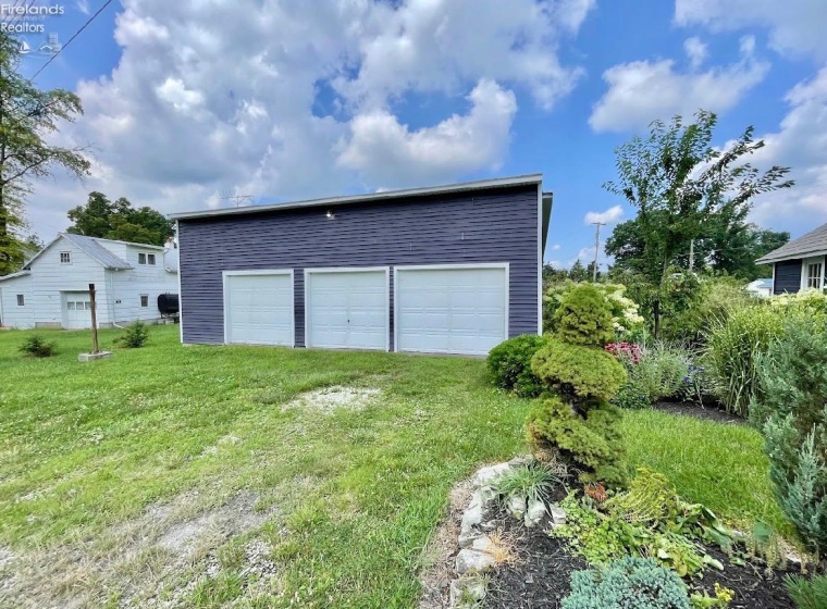 13280 Township Road 178, Bellevue, 44811, 3 Bedroom Bedrooms, ,2 BathroomBathrooms,Residential,For Sale,Township Road 178,20264289