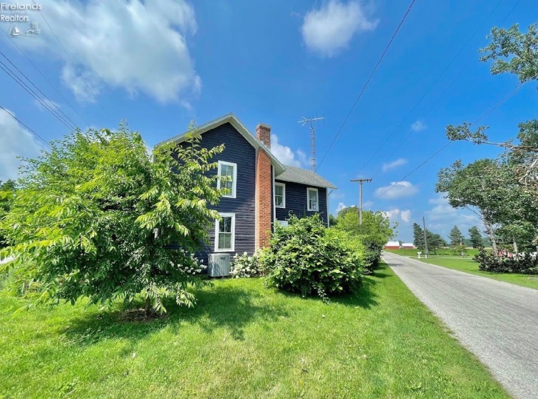 13280 Township Road 178, Bellevue, 44811, 3 Bedroom Bedrooms, ,2 BathroomBathrooms,Residential,For Sale,Township Road 178,20264289