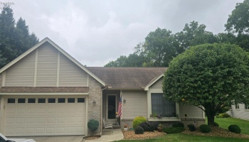 100 Briarwood, Fremont, 43420, 2 Bedroom Bedrooms, ,2 BathroomBathrooms,Residential,For Sale,Briarwood,20264301