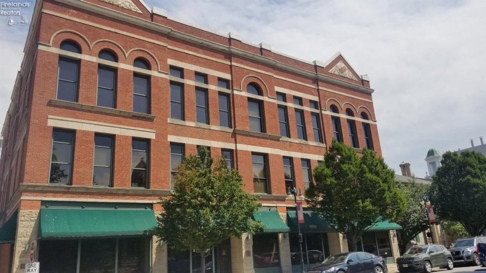 237 Washington Row, Sandusky, 44870, ,Commercial For Lease,For Lease,Washington Row,20264314