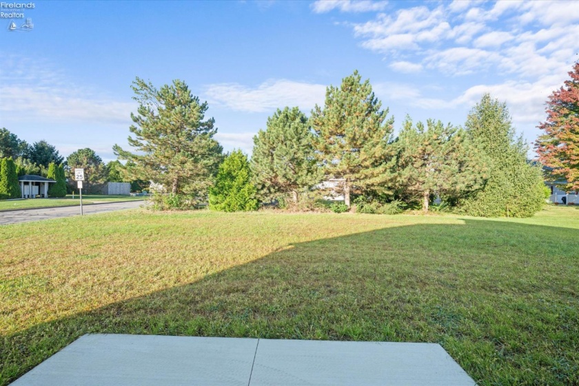 2707 Highland Drive, Sandusky, 44870, 3 Bedroom Bedrooms, ,2 BathroomBathrooms,Residential,For Sale,Highland,20264313