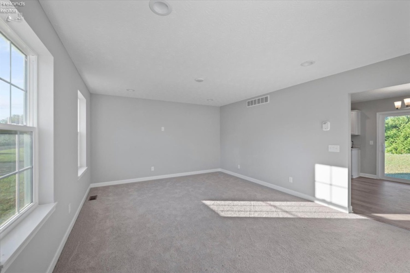2707 Highland Drive, Sandusky, 44870, 3 Bedroom Bedrooms, ,2 BathroomBathrooms,Residential,For Sale,Highland,20264313