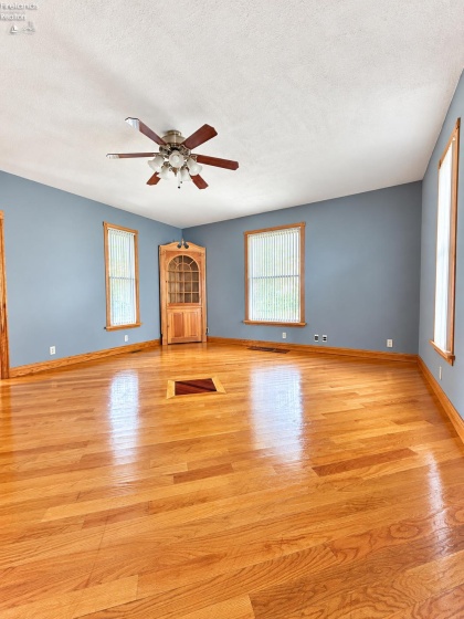 120 Tarr Street, North Baltimore, 45872, 3 Bedroom Bedrooms, ,2 BathroomBathrooms,Residential,For Sale,Tarr,20264264