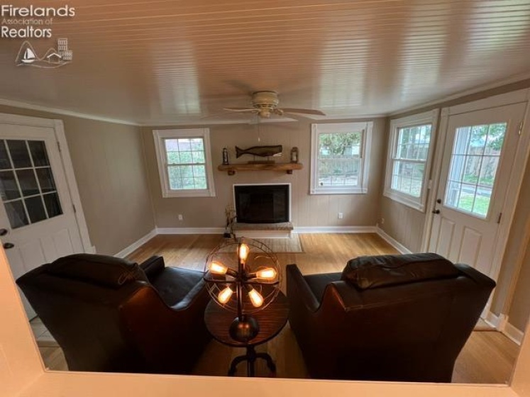 817 Seneca Avenue, Huron, 44839, 5 Bedroom Bedrooms, ,3 BathroomBathrooms,Residential,For Sale,Seneca,20264318