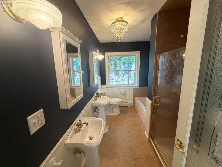 817 Seneca Avenue, Huron, 44839, 5 Bedroom Bedrooms, ,3 BathroomBathrooms,Residential,For Sale,Seneca,20264318