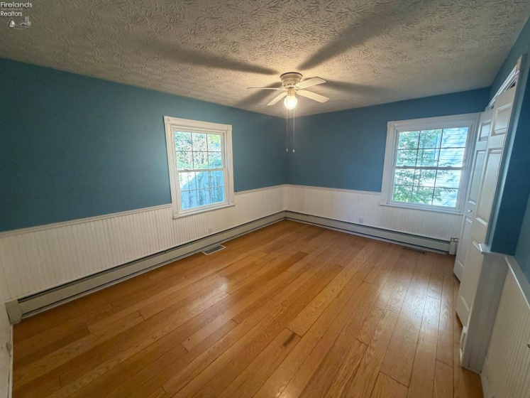 817 Seneca Avenue, Huron, 44839, 5 Bedroom Bedrooms, ,3 BathroomBathrooms,Residential,For Sale,Seneca,20264318