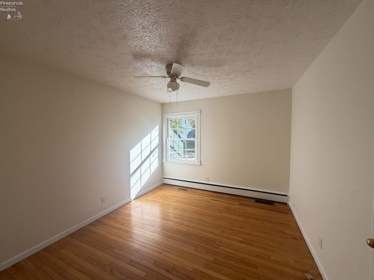 817 Seneca Avenue, Huron, 44839, 5 Bedroom Bedrooms, ,3 BathroomBathrooms,Residential,For Sale,Seneca,20264318