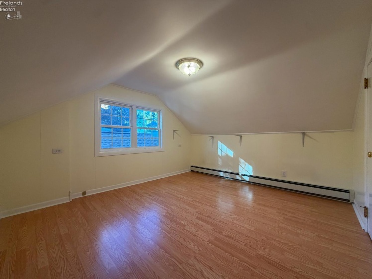 817 Seneca Avenue, Huron, 44839, 5 Bedroom Bedrooms, ,3 BathroomBathrooms,Residential,For Sale,Seneca,20264318