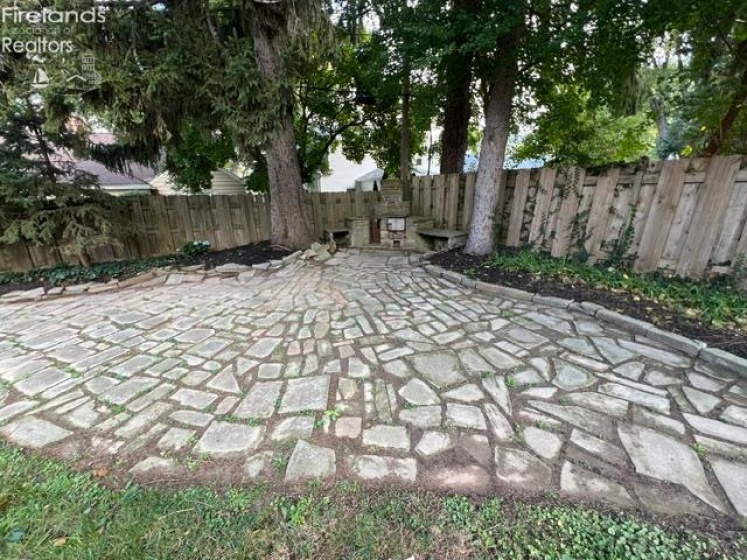 817 Seneca Avenue, Huron, 44839, 5 Bedroom Bedrooms, ,3 BathroomBathrooms,Residential,For Sale,Seneca,20264318
