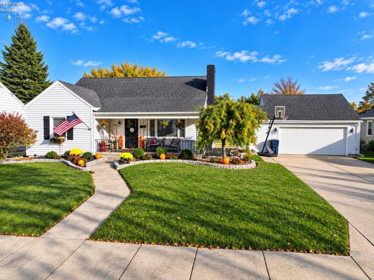 315 Collinwood Boulevard, Fremont, 43420, 4 Bedroom Bedrooms, ,3 BathroomBathrooms,Residential,For Sale,Collinwood,20264230