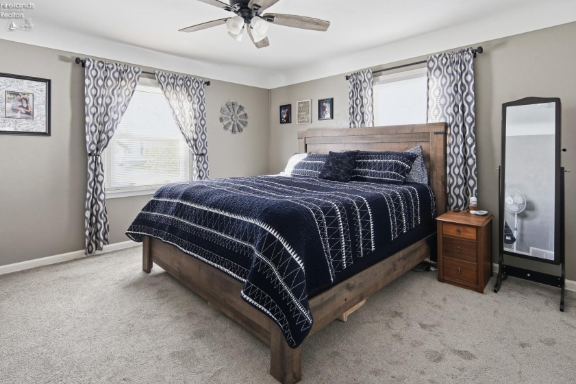 315 Collinwood Boulevard, Fremont, 43420, 4 Bedroom Bedrooms, ,3 BathroomBathrooms,Residential,For Sale,Collinwood,20264230