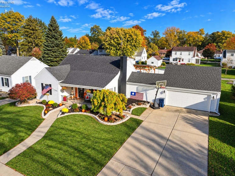 315 Collinwood Boulevard, Fremont, 43420, 4 Bedroom Bedrooms, ,3 BathroomBathrooms,Residential,For Sale,Collinwood,20264230
