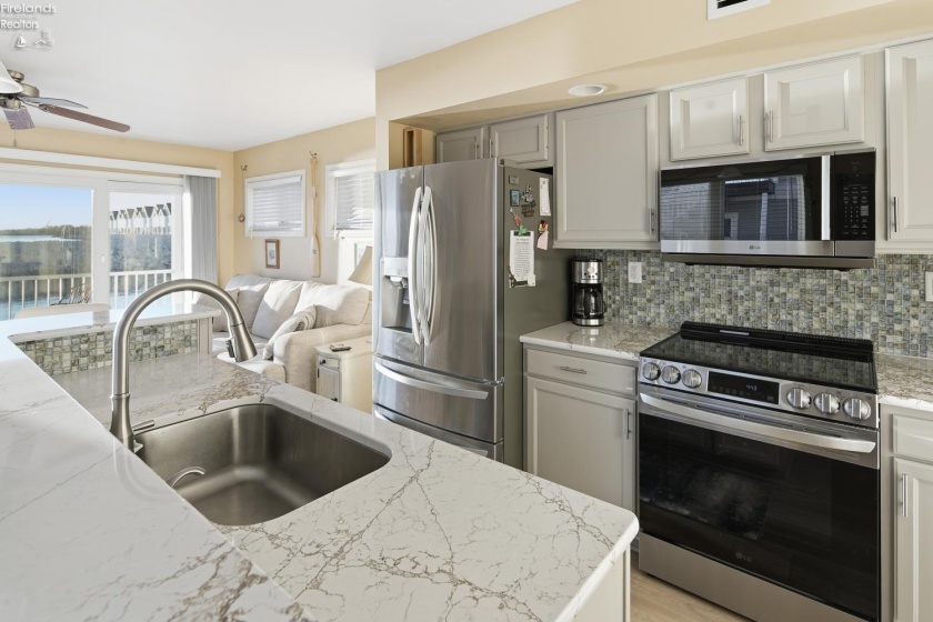 537 Lakeshore Drive, Port Clinton, 43452, 1 Bedroom Bedrooms, ,1 BathroomBathrooms,Residential,For Sale,Lakeshore,20264261