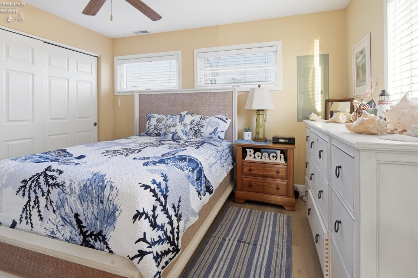 537 Lakeshore Drive, Port Clinton, 43452, 1 Bedroom Bedrooms, ,1 BathroomBathrooms,Residential,For Sale,Lakeshore,20264261