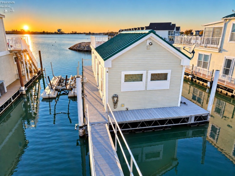 537 Lakeshore Drive, Port Clinton, 43452, 1 Bedroom Bedrooms, ,1 BathroomBathrooms,Residential,For Sale,Lakeshore,20264261