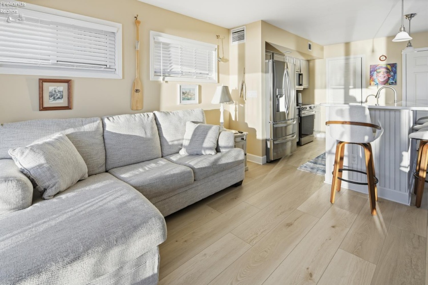 537 Lakeshore Drive, Port Clinton, 43452, 1 Bedroom Bedrooms, ,1 BathroomBathrooms,Residential,For Sale,Lakeshore,20264261