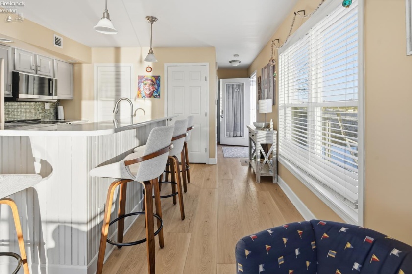 537 Lakeshore Drive, Port Clinton, 43452, 1 Bedroom Bedrooms, ,1 BathroomBathrooms,Residential,For Sale,Lakeshore,20264261