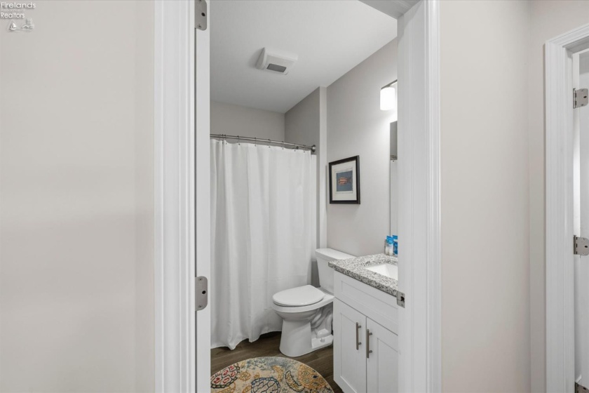 2721 Harbor Bay Drive, Marblehead, 43440, 3 Bedroom Bedrooms, ,2 BathroomBathrooms,Residential,For Sale,Harbor Bay,20264307