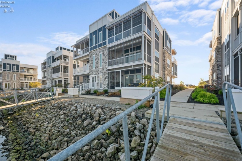 2721 Harbor Bay Drive, Marblehead, 43440, 3 Bedroom Bedrooms, ,2 BathroomBathrooms,Residential,For Sale,Harbor Bay,20264307