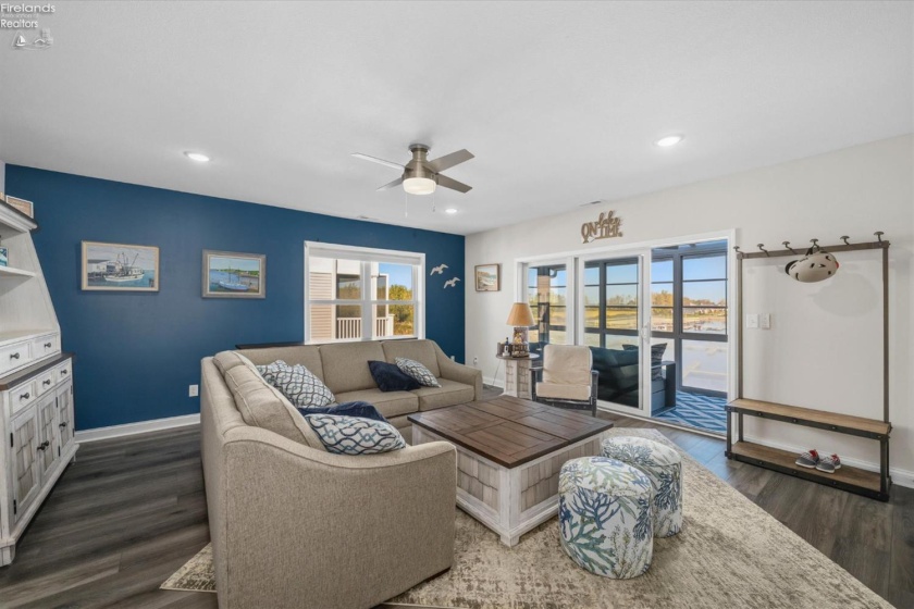2721 Harbor Bay Drive, Marblehead, 43440, 3 Bedroom Bedrooms, ,2 BathroomBathrooms,Residential,For Sale,Harbor Bay,20264307