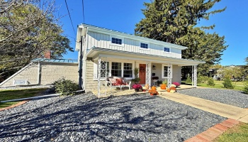 110 Mohawk Street, Tiffin, 44883, 3 Bedroom Bedrooms, ,2 BathroomBathrooms,Residential,For Sale,Mohawk,20264273