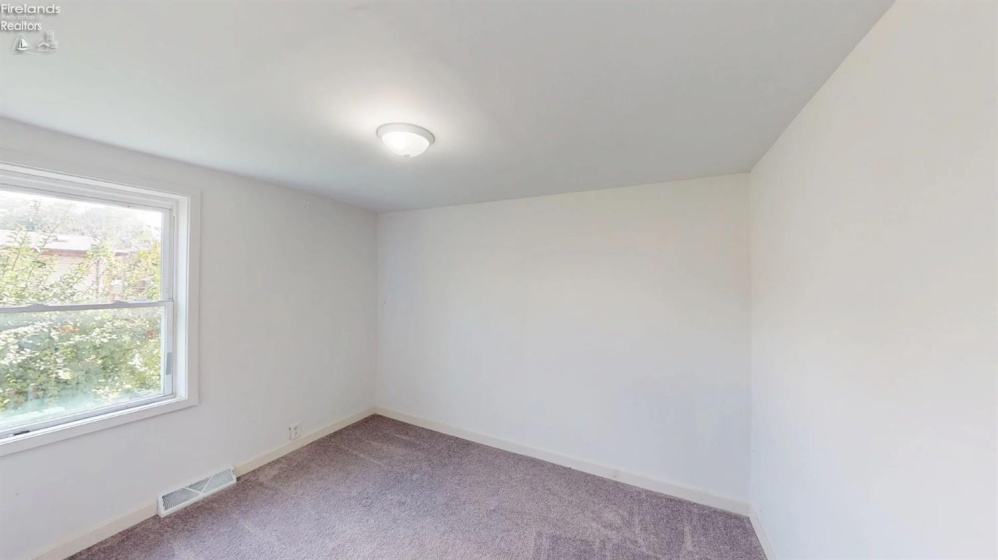 218 Doerzbach Avenue, Sandusky, 44870, 4 Bedroom Bedrooms, ,2 BathroomBathrooms,Residential,For Sale,Doerzbach,20263853