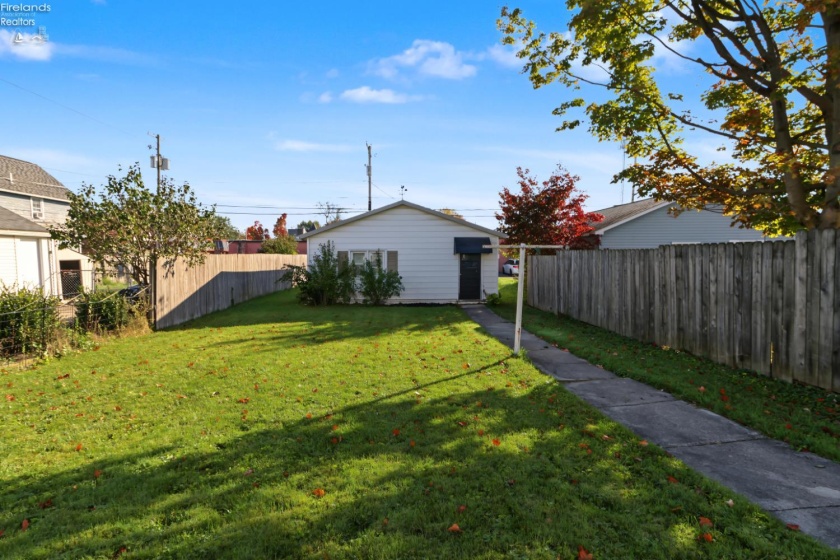 126 Monroe Street, Tiffin, 44883, 4 Bedroom Bedrooms, ,2 BathroomBathrooms,Residential,For Sale,Monroe,20264320