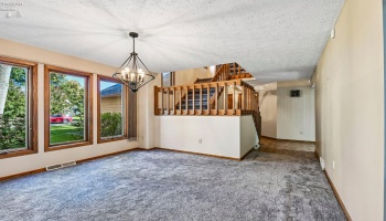 116 Westchester Dr., Amherst, 44001, 4 Bedroom Bedrooms, ,3 BathroomBathrooms,Residential,For Sale,Westchester Dr.,20264326 116 Westchester Dr., Amherst, 44001, 4 Bedroom Bedrooms, ,3 BathroomBathrooms,Residential,For Sale,Westchester Dr.,20264326