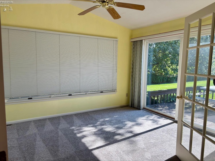 141 Briarwood Circle, Fremont, 43420, 2 Bedroom Bedrooms, ,2 BathroomBathrooms,Residential,For Sale,Briarwood,20264311
