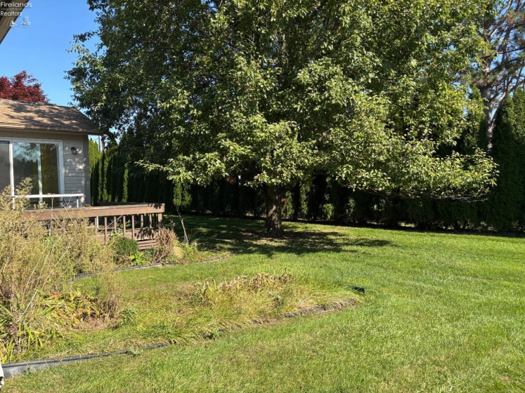 141 Briarwood Circle, Fremont, 43420, 2 Bedroom Bedrooms, ,2 BathroomBathrooms,Residential,For Sale,Briarwood,20264311