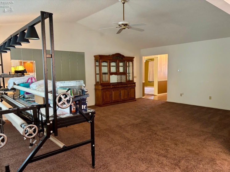 141 Briarwood Circle, Fremont, 43420, 2 Bedroom Bedrooms, ,2 BathroomBathrooms,Residential,For Sale,Briarwood,20264311