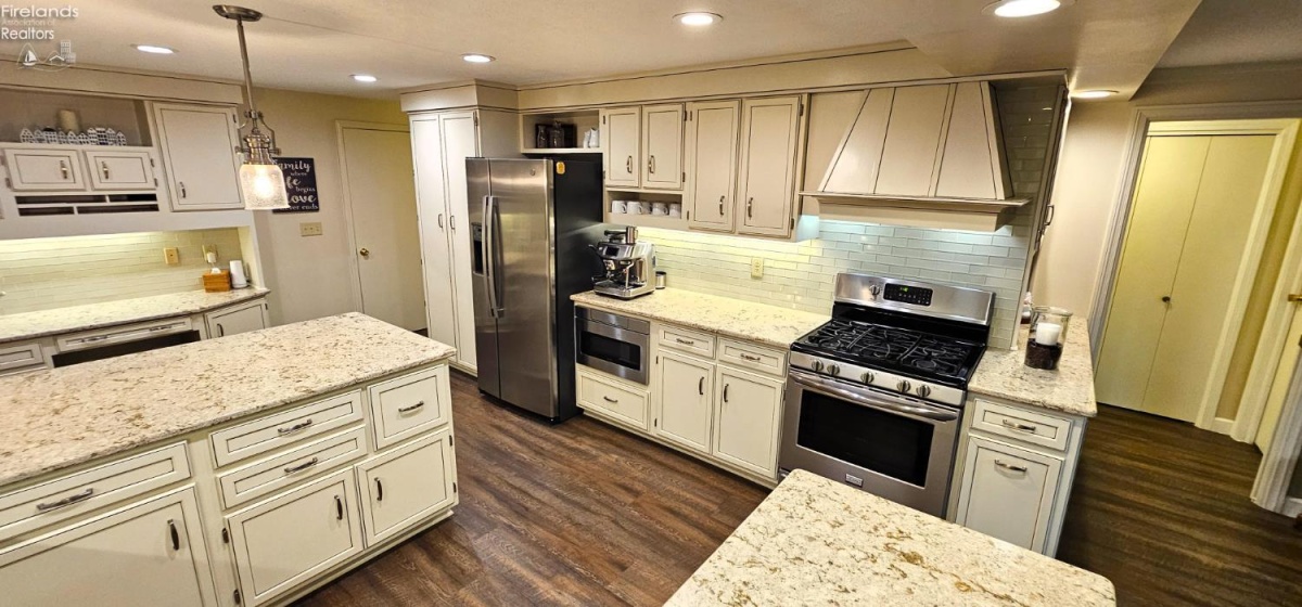 701 Strowbridge Drive, Huron, 44839, 5 Bedroom Bedrooms, ,4 BathroomBathrooms,Residential,For Sale,Strowbridge,20264219