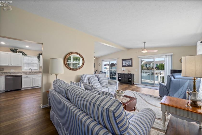 1561 Starboard Avenue, Port Clinton, 43452, 3 Bedroom Bedrooms, ,2 BathroomBathrooms,Residential,For Sale,Starboard,20264341