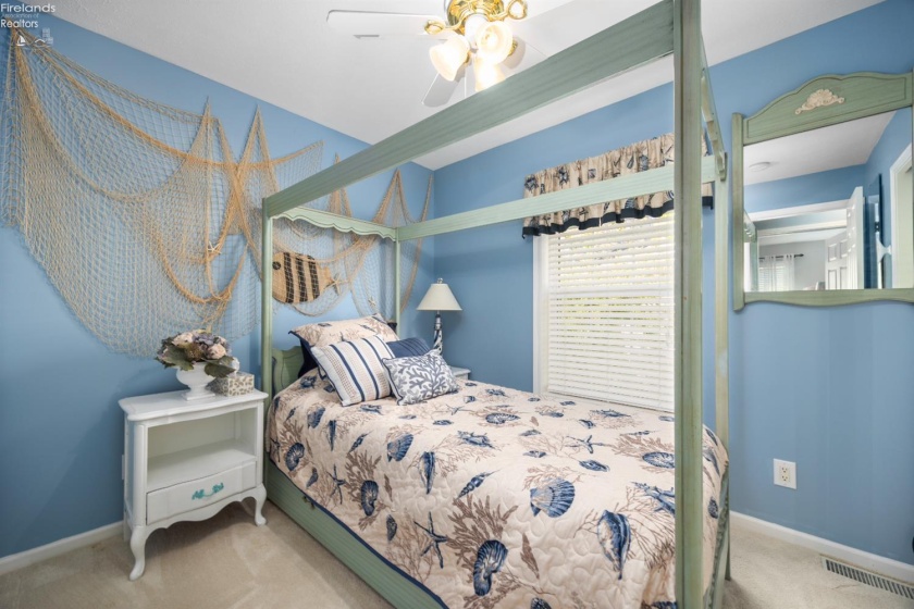 1561 Starboard Avenue, Port Clinton, 43452, 3 Bedroom Bedrooms, ,2 BathroomBathrooms,Residential,For Sale,Starboard,20264341