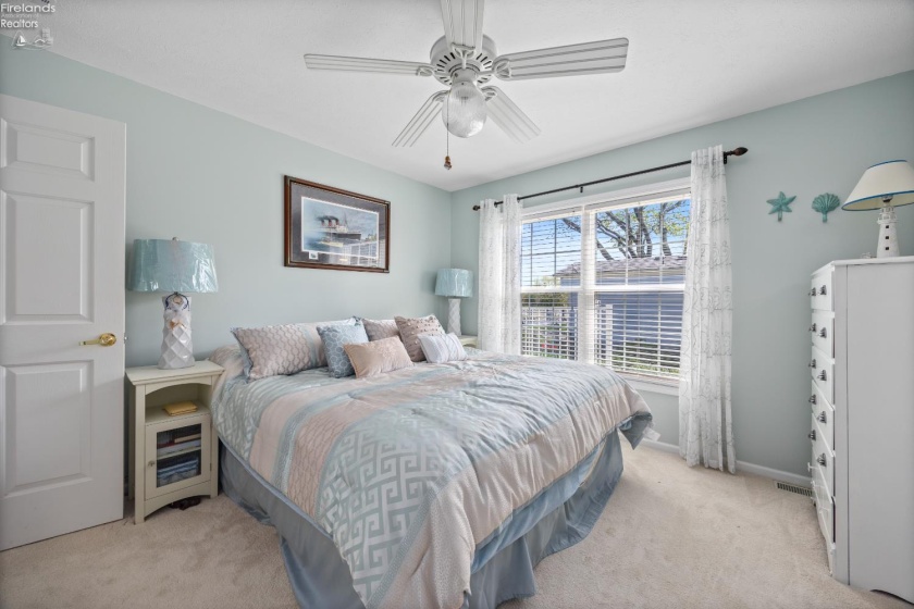 1561 Starboard Avenue, Port Clinton, 43452, 3 Bedroom Bedrooms, ,2 BathroomBathrooms,Residential,For Sale,Starboard,20264341