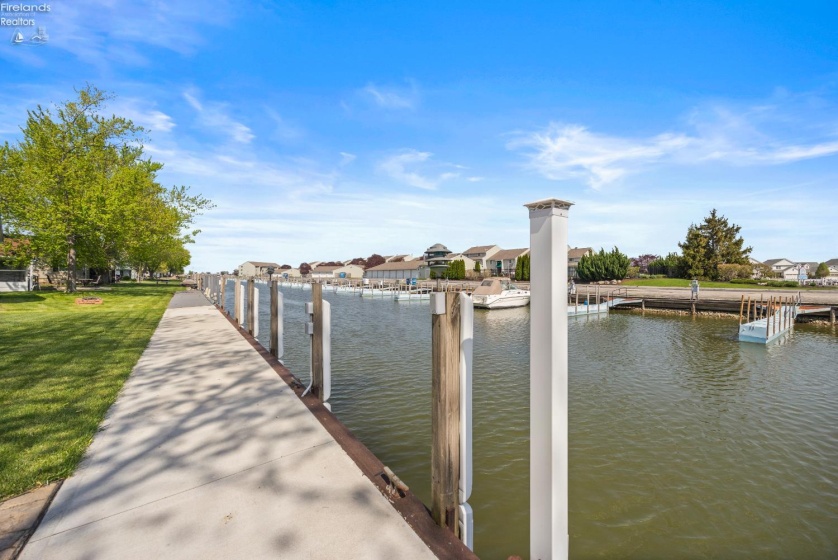 1561 Starboard Avenue, Port Clinton, 43452, 3 Bedroom Bedrooms, ,2 BathroomBathrooms,Residential,For Sale,Starboard,20264341