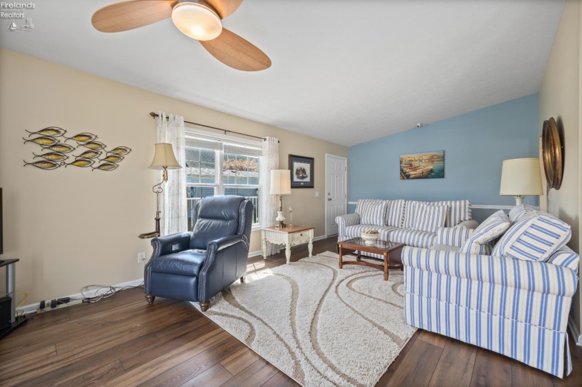 1561 Starboard Avenue, Port Clinton, 43452, 3 Bedroom Bedrooms, ,2 BathroomBathrooms,Residential,For Sale,Starboard,20264341