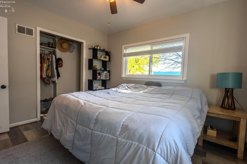 725 Center Street, Bellevue, 44811, 2 Bedroom Bedrooms, ,1 BathroomBathrooms,Residential,For Sale,Center,20264329