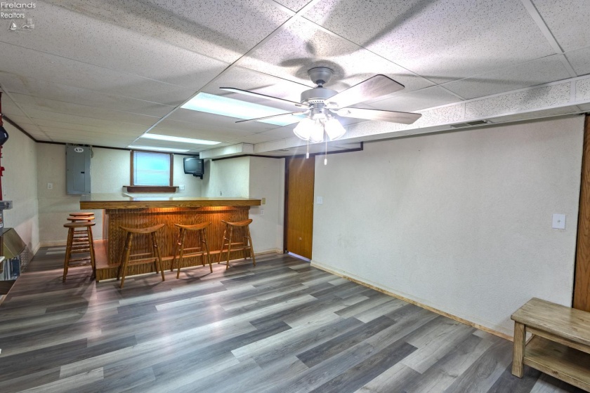 725 Center Street, Bellevue, 44811, 2 Bedroom Bedrooms, ,1 BathroomBathrooms,Residential,For Sale,Center,20264329