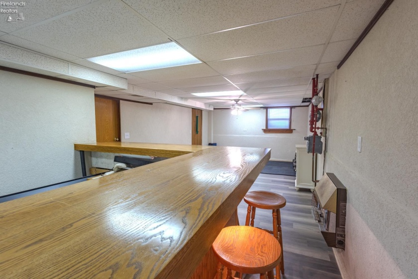 725 Center Street, Bellevue, 44811, 2 Bedroom Bedrooms, ,1 BathroomBathrooms,Residential,For Sale,Center,20264329