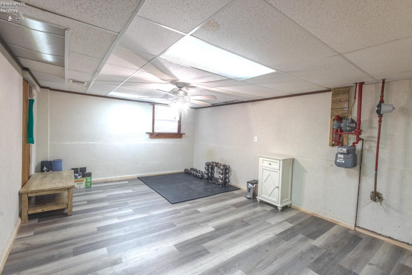 725 Center Street, Bellevue, 44811, 2 Bedroom Bedrooms, ,1 BathroomBathrooms,Residential,For Sale,Center,20264329
