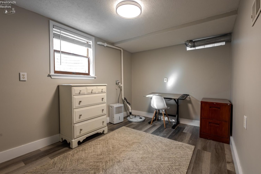 725 Center Street, Bellevue, 44811, 2 Bedroom Bedrooms, ,1 BathroomBathrooms,Residential,For Sale,Center,20264329