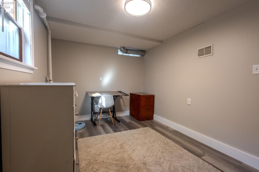725 Center Street, Bellevue, 44811, 2 Bedroom Bedrooms, ,1 BathroomBathrooms,Residential,For Sale,Center,20264329